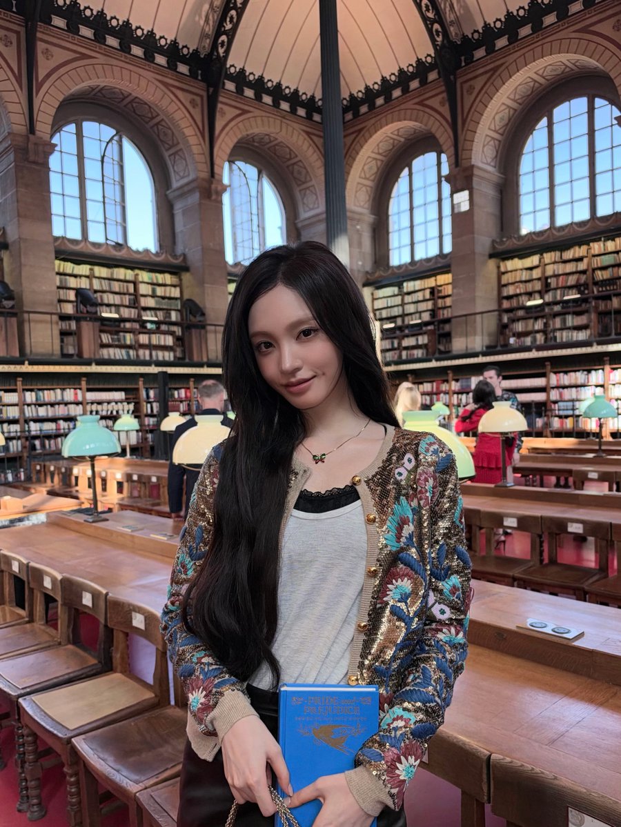binchjmt's tweet photo. 또 왔다왔다 앞깐지원🩵💙🩵💙🩵💙 https://t.co/pKBgE2RM9d