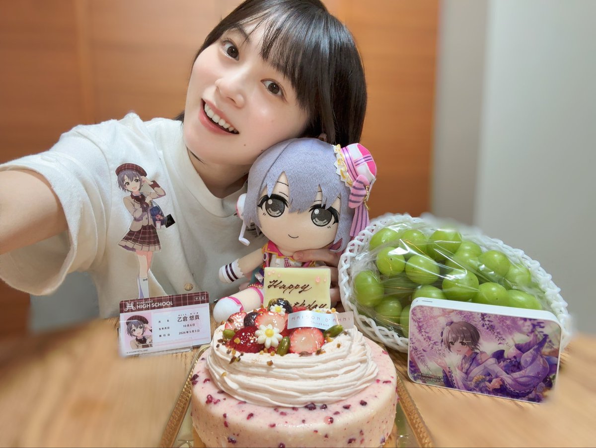 Yuki_Nakashim's tweet photo. 乙倉ちゃんお誕生日おめでとうっ🎂
これから先も乙倉ちゃんと一緒にステージに立てますようにっ！！！
乙倉ちゃんだいすきーー♡
#乙倉悠貴生誕祭2026 https://t.co/8VzfuPmH2R