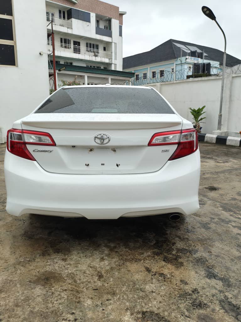 hillsdavid04's tweet photo. 📣QUICK SALES‼️
FRESH ENTRY
Foreign used TOYOTA CAMRY 
Sports edition
2014
Thumbstart
Moonroof
4plug Entry
Duty well paid
Location mainland Lagos
Price 11.3m
Commission 300k
Good deal‼️
Hurry up before you hear sold out ooo https://t.co/75CvAUk2f2