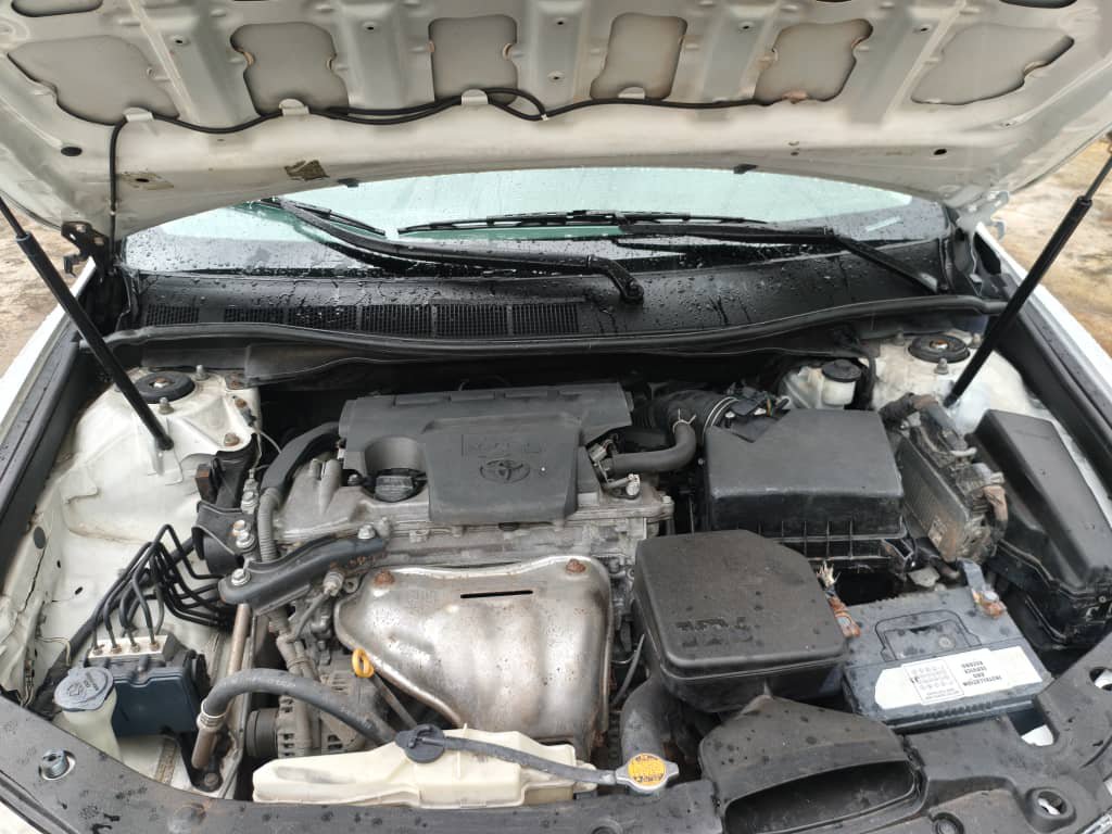 hillsdavid04's tweet photo. 📣QUICK SALES‼️
FRESH ENTRY
Foreign used TOYOTA CAMRY 
Sports edition
2014
Thumbstart
Moonroof
4plug Entry
Duty well paid
Location mainland Lagos
Price 11.3m
Commission 300k
Good deal‼️
Hurry up before you hear sold out ooo https://t.co/75CvAUk2f2