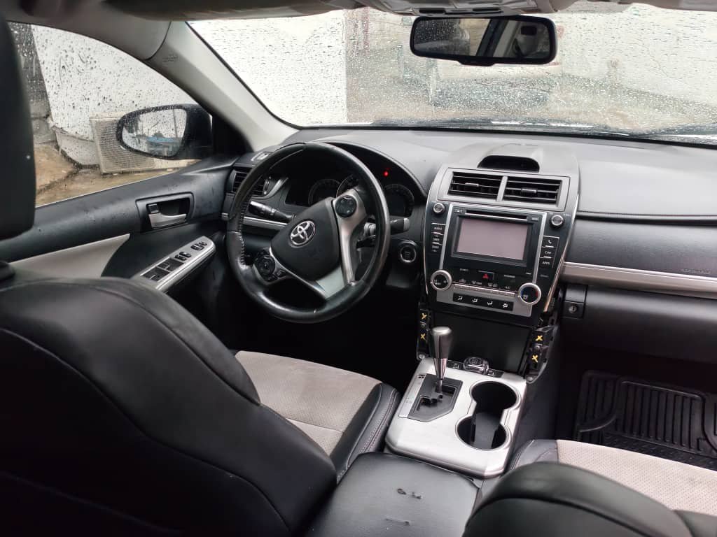 hillsdavid04's tweet photo. 📣QUICK SALES‼️
FRESH ENTRY
Foreign used TOYOTA CAMRY 
Sports edition
2014
Thumbstart
Moonroof
4plug Entry
Duty well paid
Location mainland Lagos
Price 11.3m
Commission 300k
Good deal‼️
Hurry up before you hear sold out ooo https://t.co/75CvAUk2f2