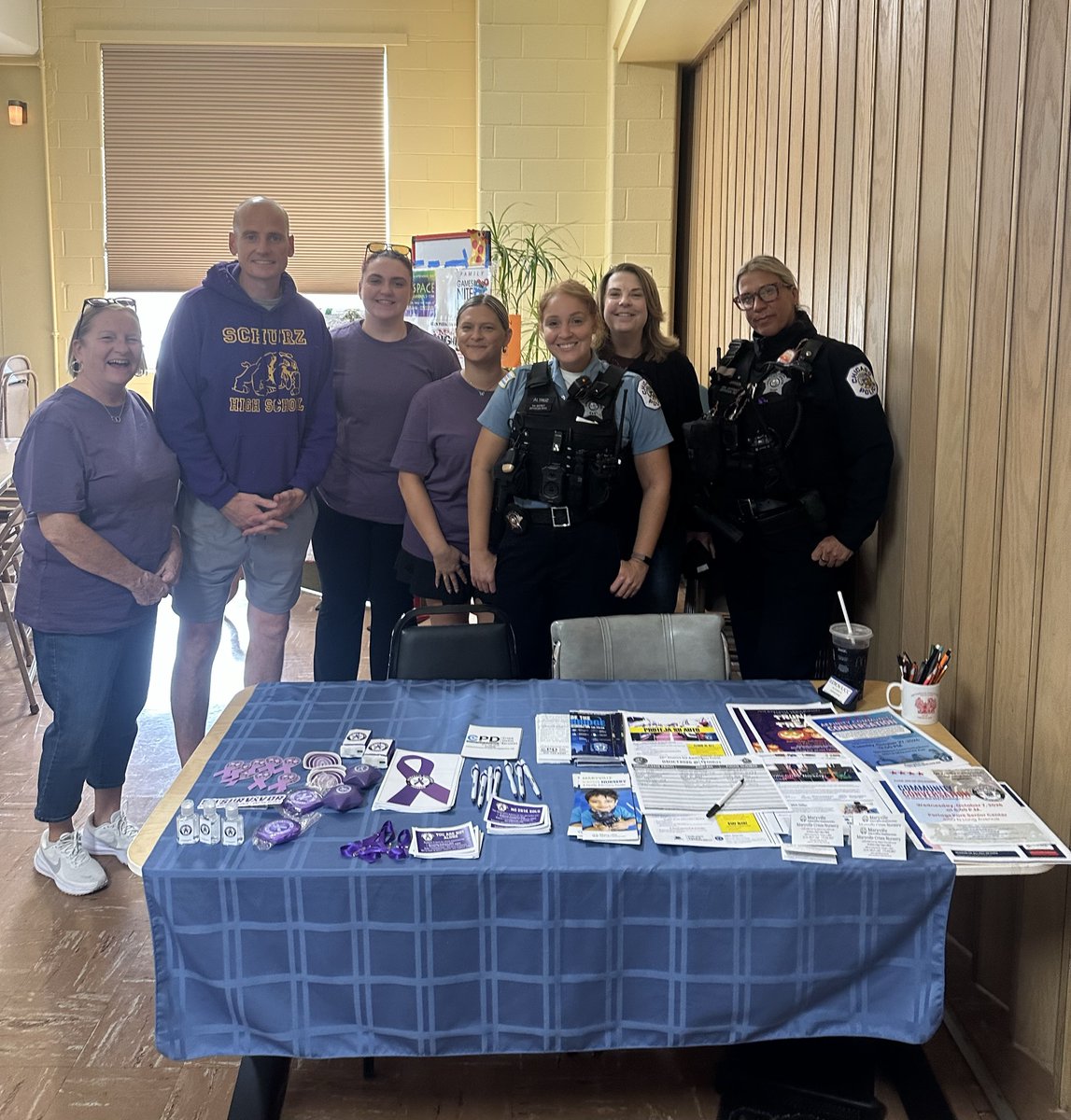 chicagocaps016's tweet photo. Thank you to everyone who attended our Faith , Hope and Healing Domestic Violence awareness event yesterday at Eden Church of Christ. We have some amazing partners in our community. 🙏 https://t.co/UeMbgQL27p