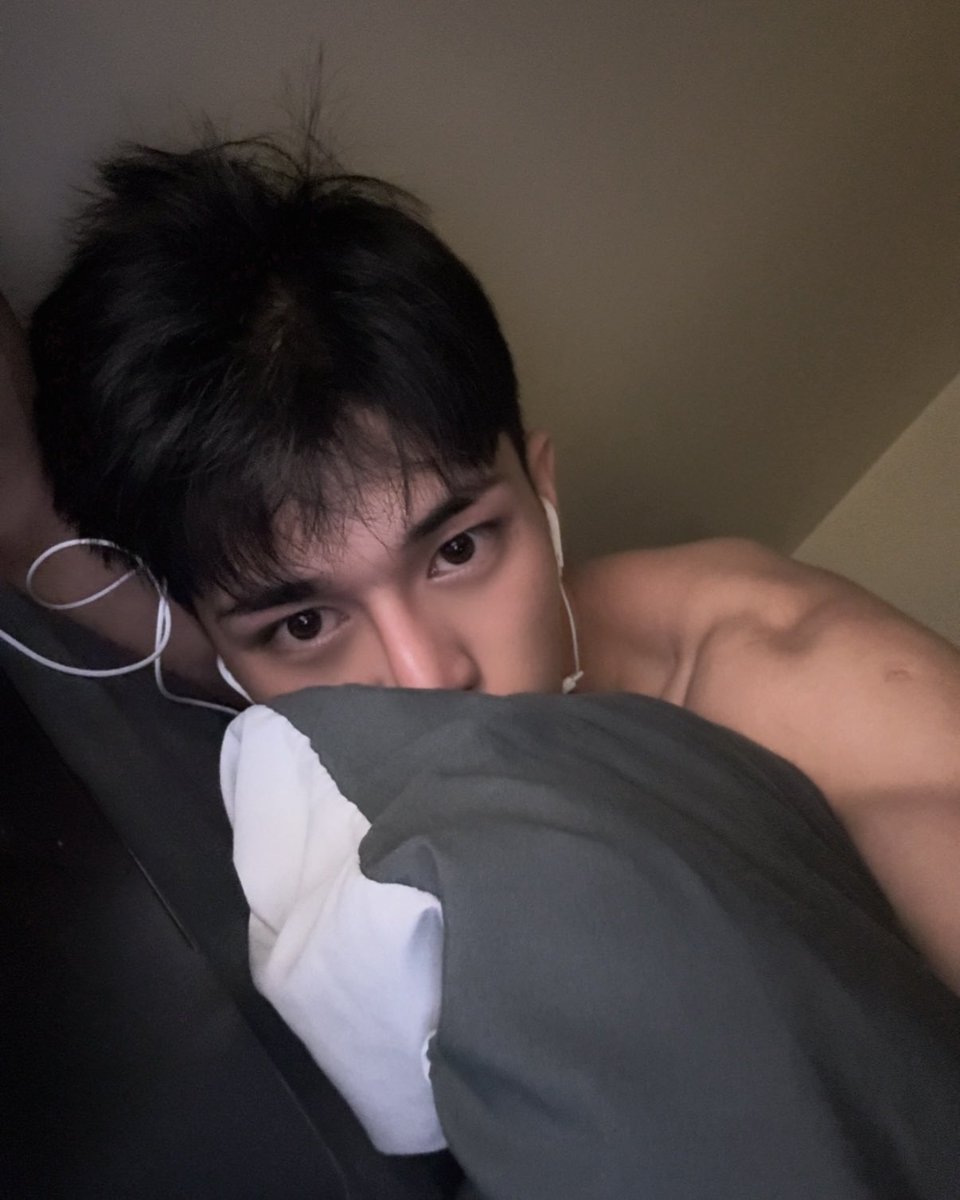 jay_s3ong's tweet photo. watch more here:
https://t.co/u05TiGoY0F 💋 https://t.co/7W2QwJXB7J