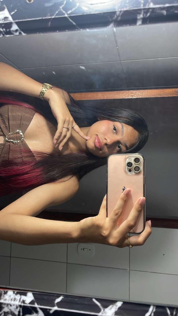 Exibidor__02's tweet photo. Adoro exibir minha namorada subzinha 😵‍💫

Olha como minha putinha é linda
Merece tanto leitinho de macho punheteiro https://t.co/BKJiogh2ua