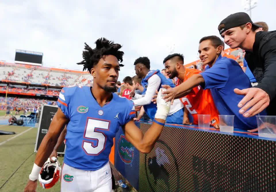 GoochAmeric74's tweet photo. MISS WEN MY DBS PLAYED LIKE DESE GUYS!!!😩🤧🐊 https://t.co/ZCARZ2hL5t