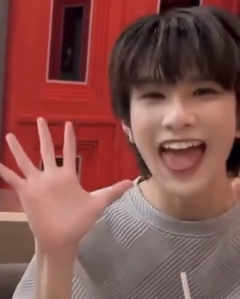 Sscchh22's tweet photo. 😛

#savewrg https://t.co/thHWA7CZE1