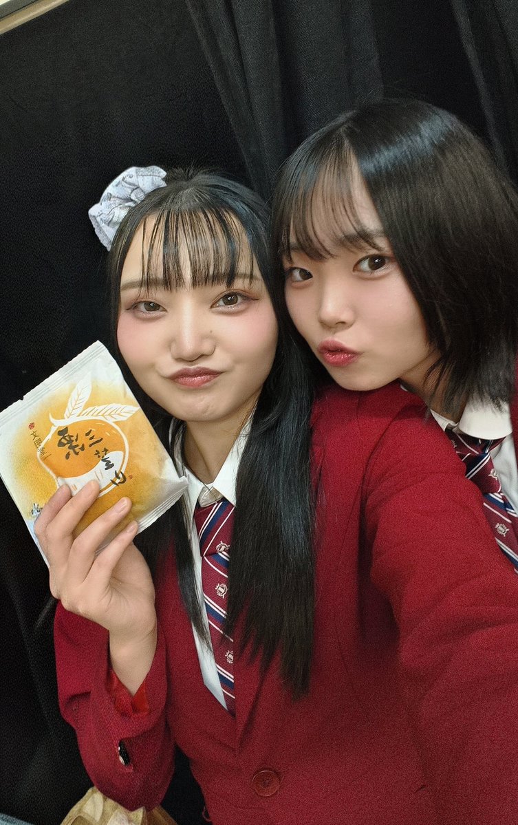 Ami_FAPPINESS's tweet photo. あー！0時過ぎちゃった😱

@akari_shitara 

あかりちゃーん！
お誕生日おめでと～✨

いっつもキラキラまっすぐな
笑顔に
癒やされます😊

新たな1年も素敵な1年になりますよーに🙌 https://t.co/R5unworJld