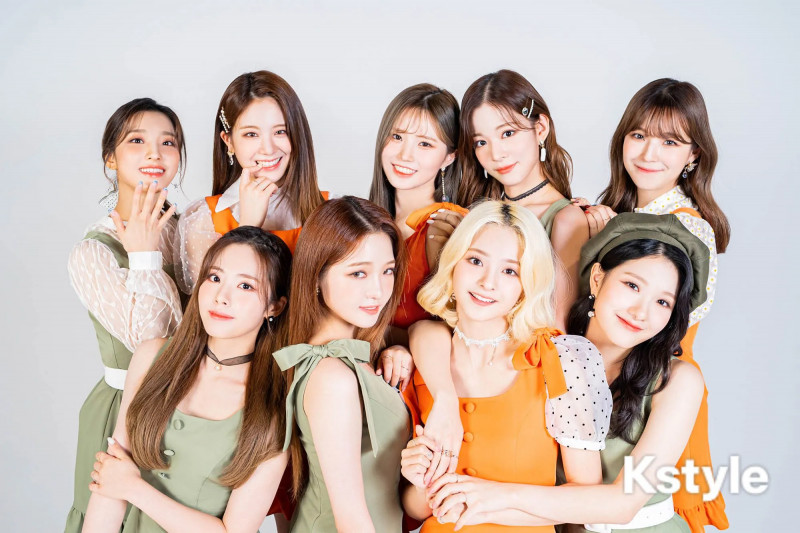 tang__kira's tweet photo. Sudah 4 tahun keluar dari girlgroup fromis_9, Jang Gyuri cerita saat itu ia jujur kesulitan multitasking antara akting dan perform sebagai idol.

"Sejak SMA, aku ingin jadi aktor. Aku juga bukan tipe orang yang bisa multitasking. Namun, pada akhirnya aku berusaha melakukan semuanya secara bersamaan—fanmeeting, persiapan album, dan (syuting) drama 'Cheer Up'.

Itu adalah momen yang meyakinkanku (kalau aku tidak bisa multitasking keduanya).
Aku kerap merasa apakah aku merepotkan teman-teman yang lain."