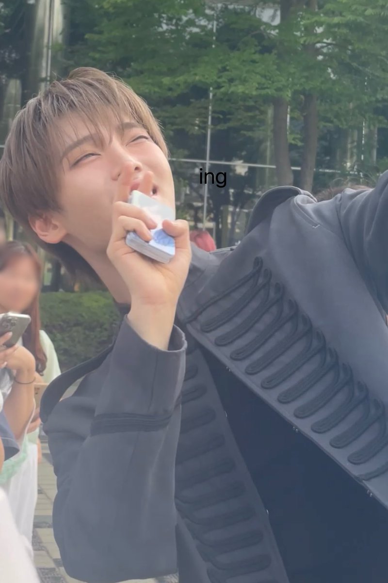 ingneumm's tweet photo. #밤비즈트친소
늠냥이 🐱💕 https://t.co/7g1yEefKqk