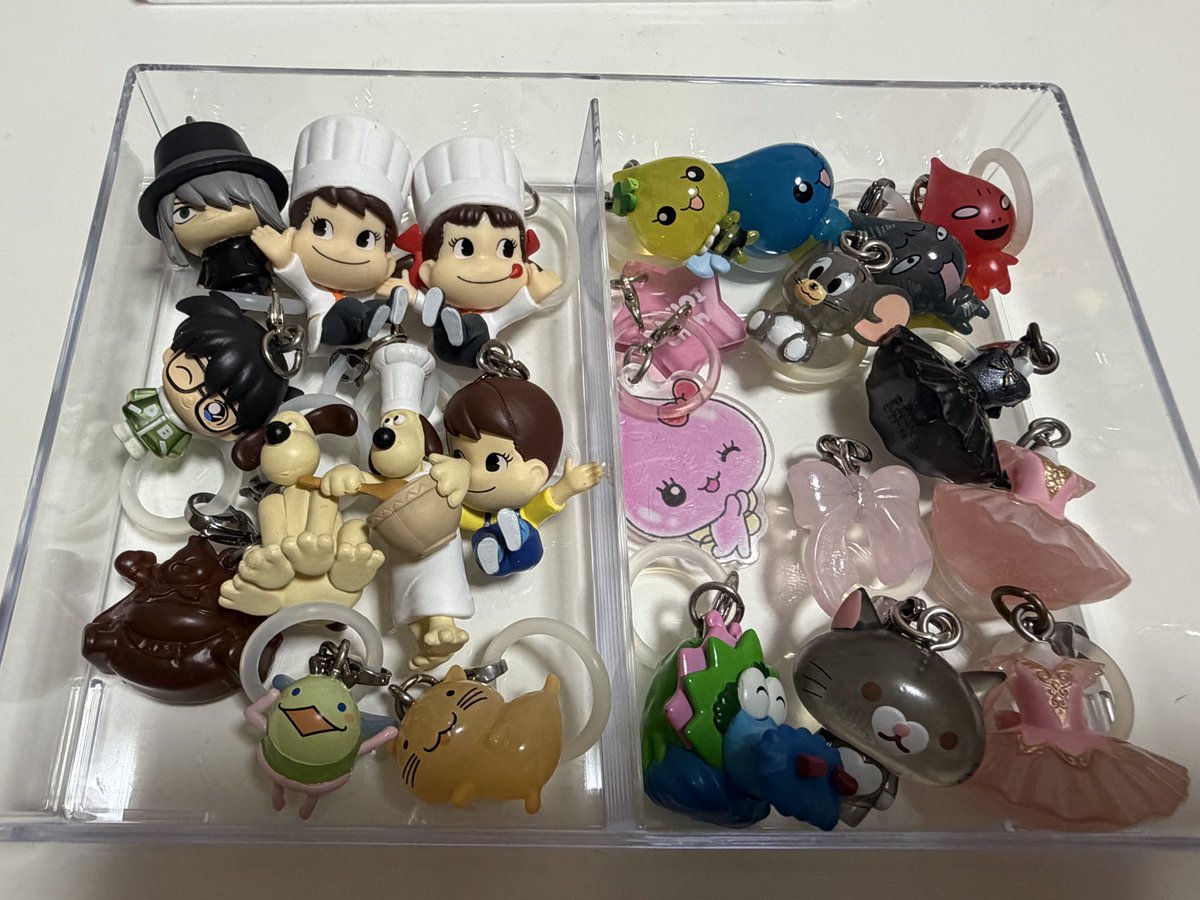 lqqo_s's tweet photo. #ガチャガチャ  #めじるしアクセサリー  #交換 #ディズニー  #サンリオ 

譲：添付写真
求：固定📍

開封済が多い為気にされない方のみでお願いいたします。物によっては塗装が剥がれていたり、経年劣化、初期キズ等もございます。

優先度があるため返信にお時間いただきます。ご了承ください(*_ _) https://t.co/I4M6uvzc7f