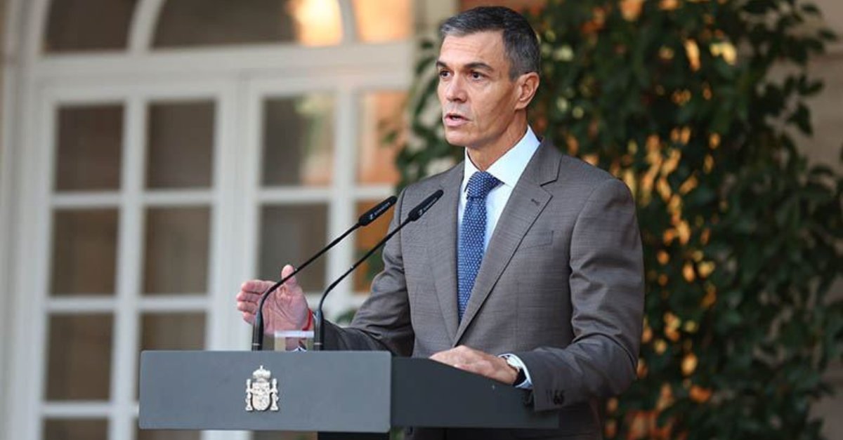 TransportePro's tweet photo. ¿Cómo afecta al #transporte el adelanto de las #elecciones?

Se abre un nuevo escenario de incertidumbre para el sector, dejando medidas en el aire como la #jubilación anticipada, el control de la jornada o el régimen de módulos para 2027.

➡️ https://t.co/hvsPFnTpq2 https://t.co/BdwNJqUyEe