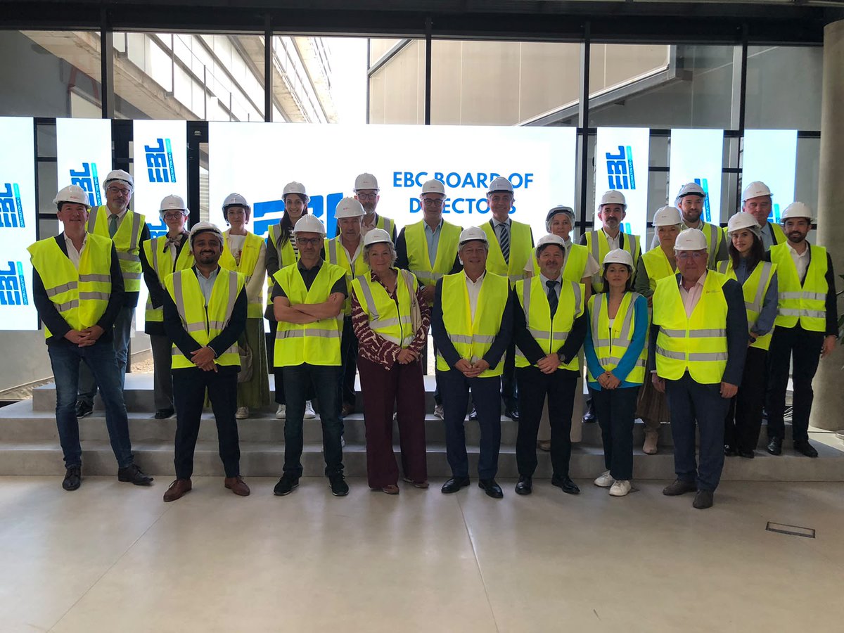 EBC_SMEs's tweet photo. 📢Climate adaptation: Hosted by @CncConstruccion at @FLCconstruccion, EBC held its Board of Directors meeting in Madrid 🇪🇸
Main topics discussed: #heat stress and extreme #weather, #health & #safety, #EUprocurement, EPBD, #Housing, #EUVETStrategy & more.
➡️https://t.co/xuFTOjx0ON https://t.co/ow6VEa0yrT