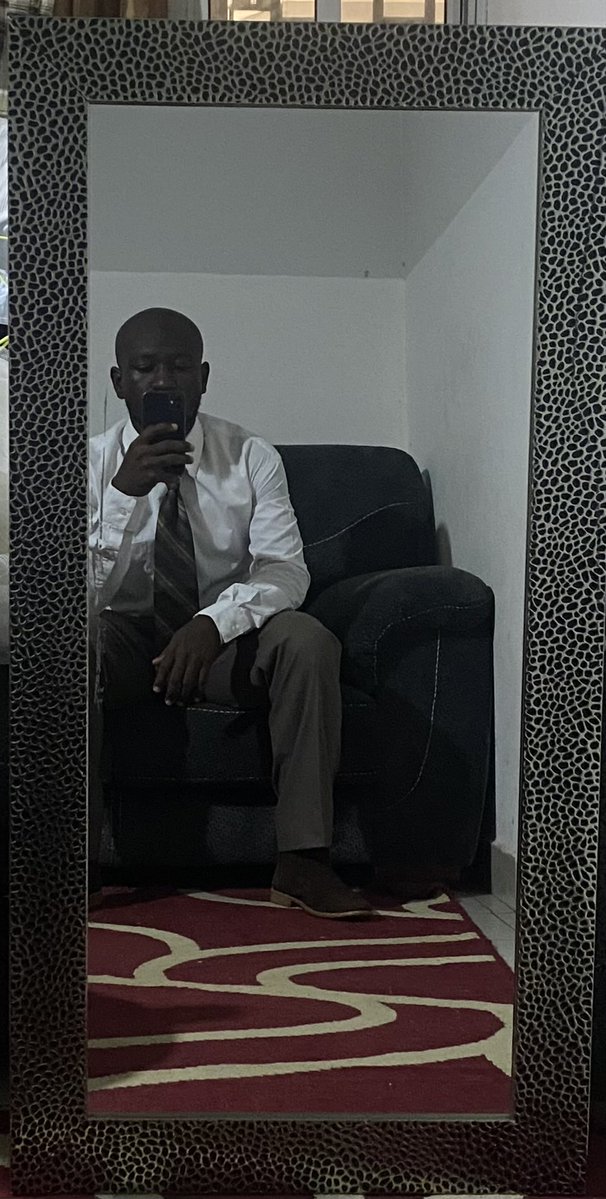 IyassaShelton's tweet photo. Week started with rain.
We gats be wise. 🙂
Yours Respectfully Eng. Itor.
#SoftwareEngineer #ComputerEngineering https://t.co/6kd79jlpg6
