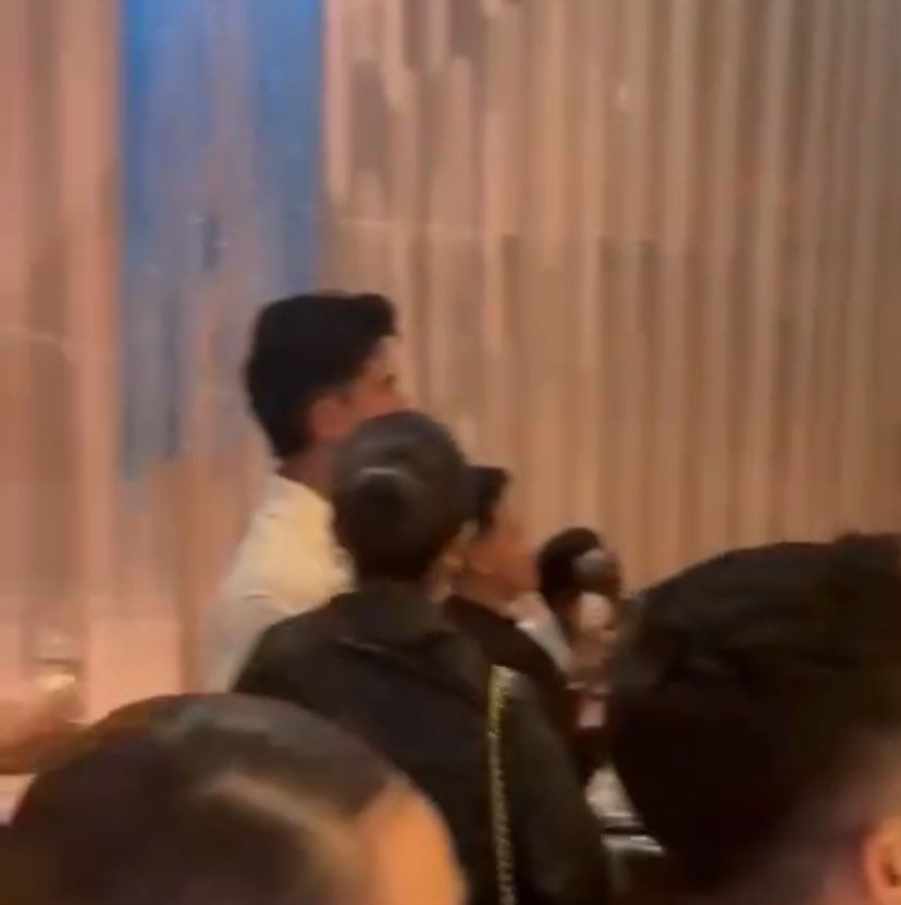 doughnbil's tweet photo. belle with her kapatid and donny with the in laws… ok na toH 🤣 https://t.co/5DM0Ym16mz