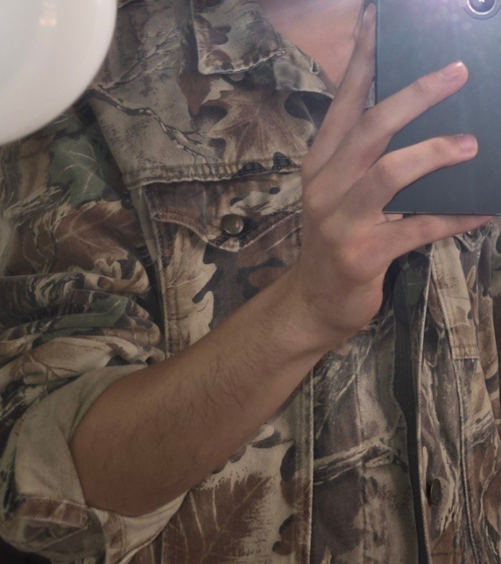 daintydobby's tweet photo. the arm hair is crazy 😖💘 https://t.co/gMsSGvPHaq