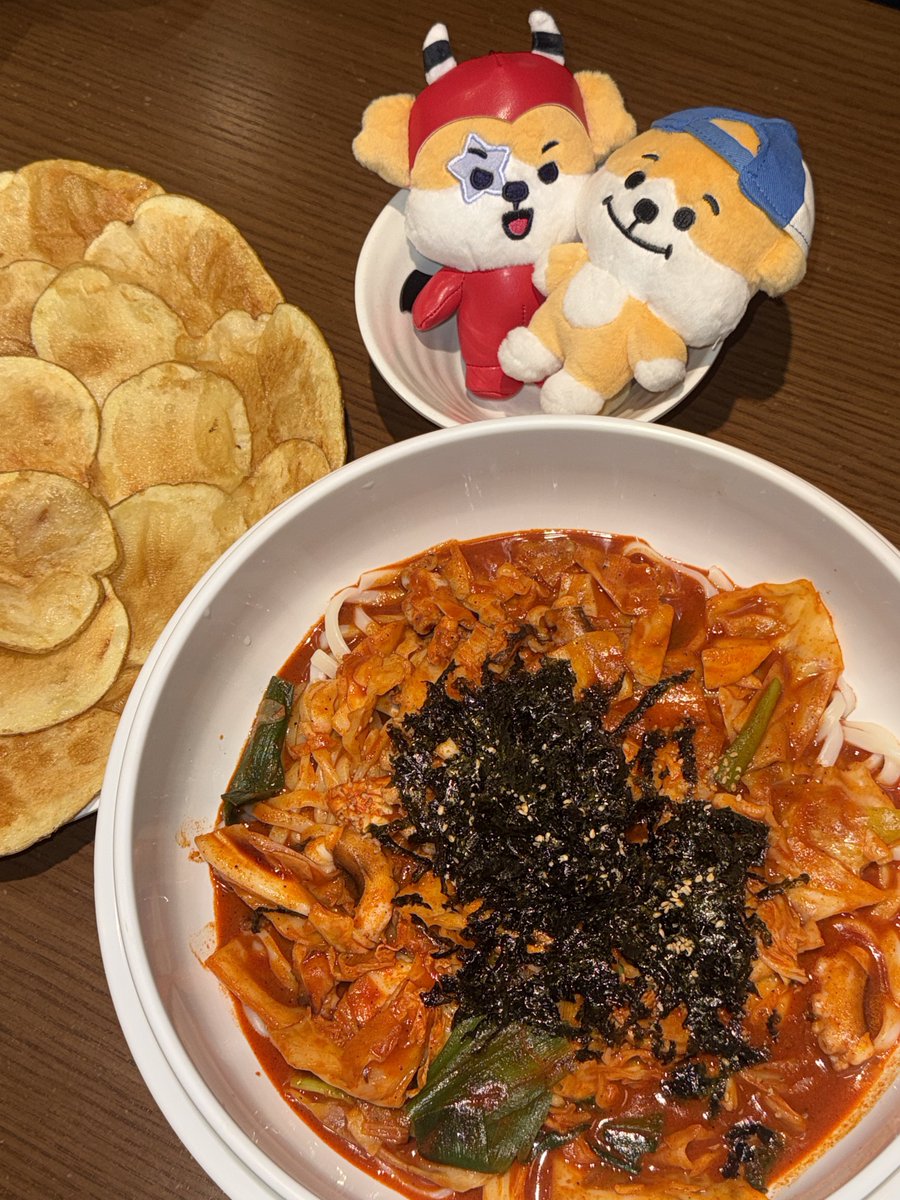 IaIadiary's tweet photo. 섹시제이키 첫 외출해떠염 ㅎㅎ😍 https://t.co/B0ObVZD36F