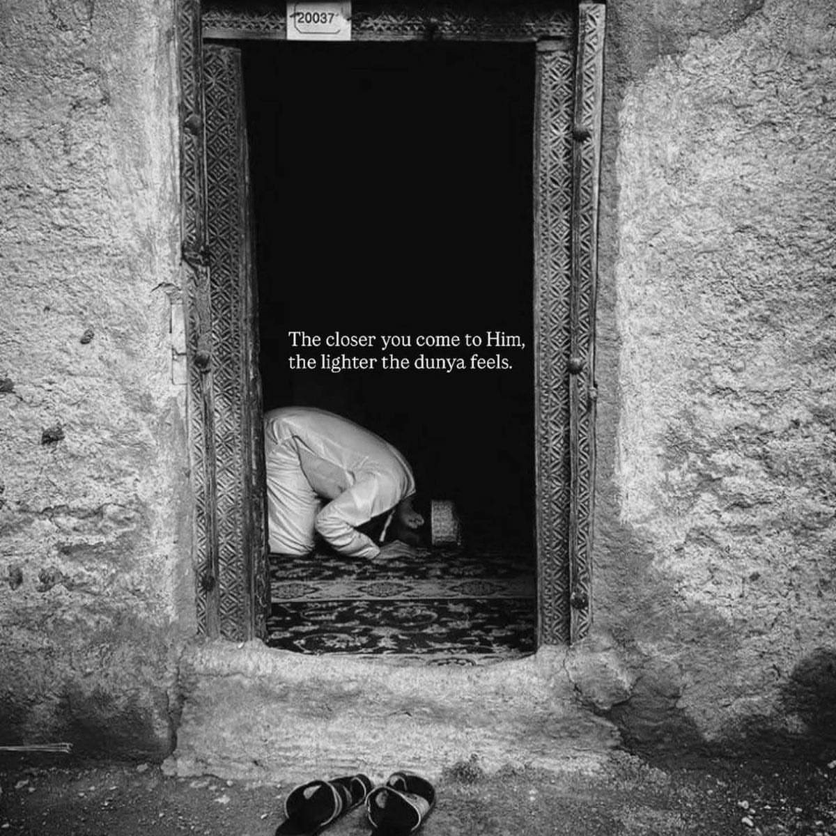 Al__Quraan's tweet photo. If Allah is making you wait,
Be prepared to receive more than what you asked for. https://t.co/99RJYMsCuw