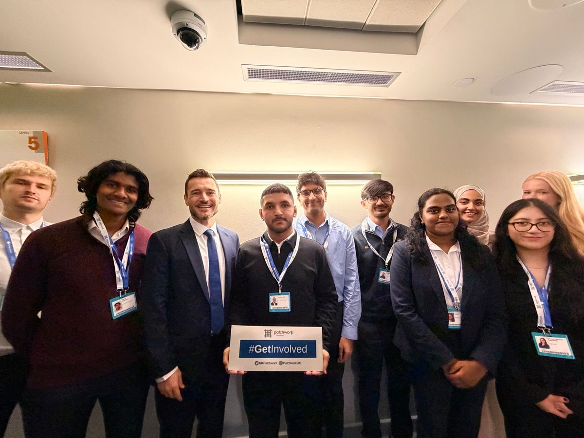 drlukeevans's tweet photo. A pleasure to meet some of the Patchwork Foundation delegates at Conservative Party Conference this morning to talk all things health, body image and my journey into politics!
Do make sure to check out Patchwork if youโre looking to #GetInvolved in politics and public service. https://t.co/SfvfI1K4zz