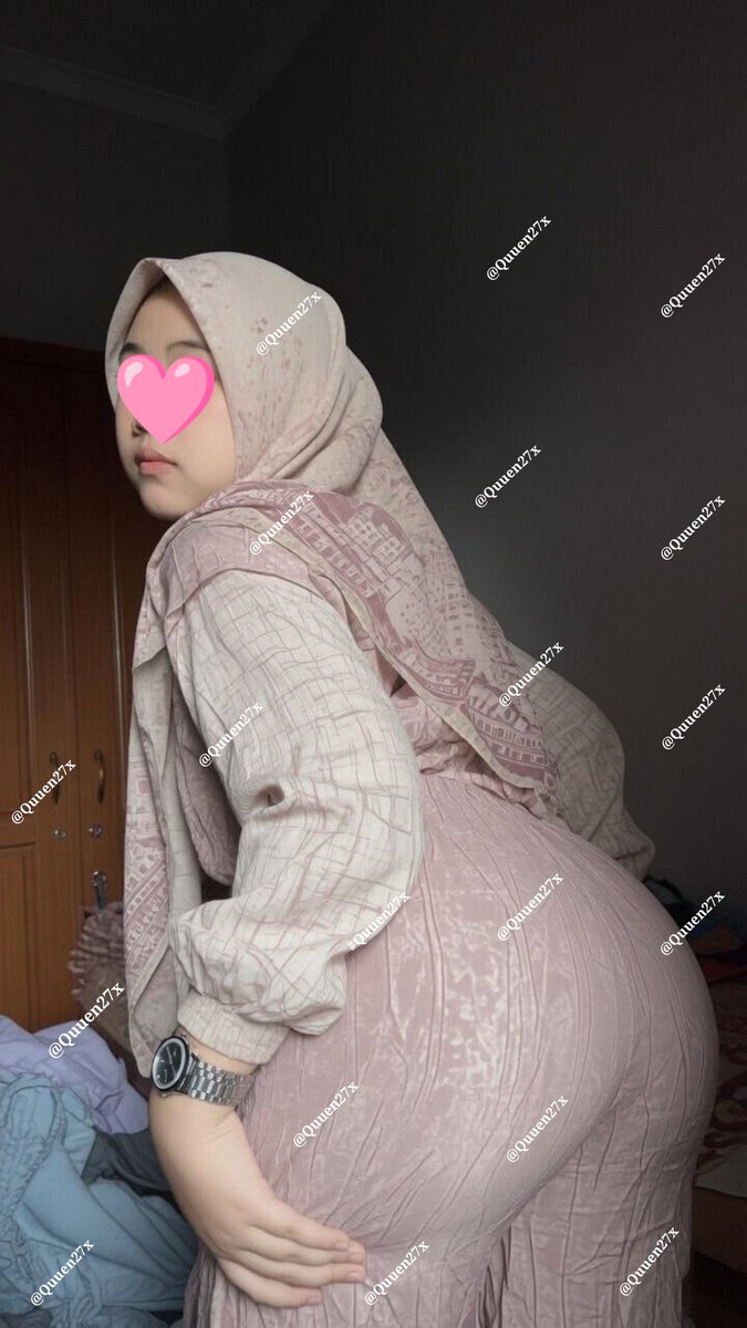 Quuen27x's tweet photo. Betul ke ramai lelaki yang like girl chubby body ???, i macam tak believe same lelaki yang like girl chubby body, Bf i je choosing to part ways sbb die dah dapat gril more tempting than me. https://t.co/iWYFd3lpnd