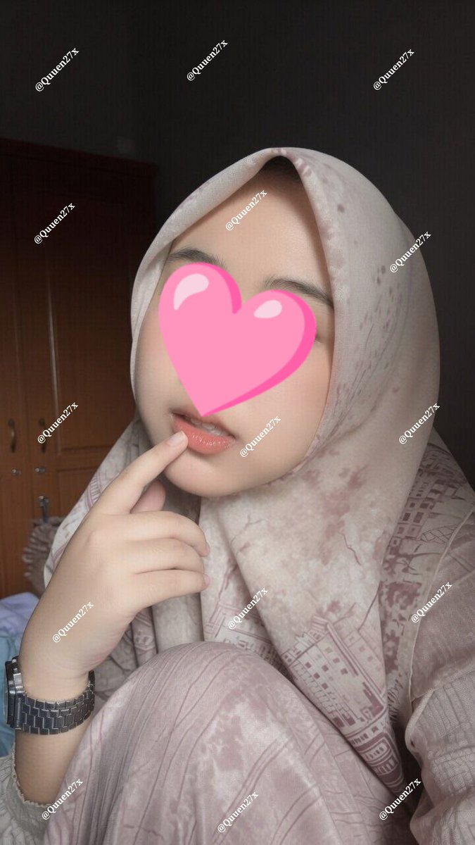 Quuen27x's tweet photo. Betul ke ramai lelaki yang like girl chubby body ???, i macam tak believe same lelaki yang like girl chubby body, Bf i je choosing to part ways sbb die dah dapat gril more tempting than me. https://t.co/iWYFd3lpnd