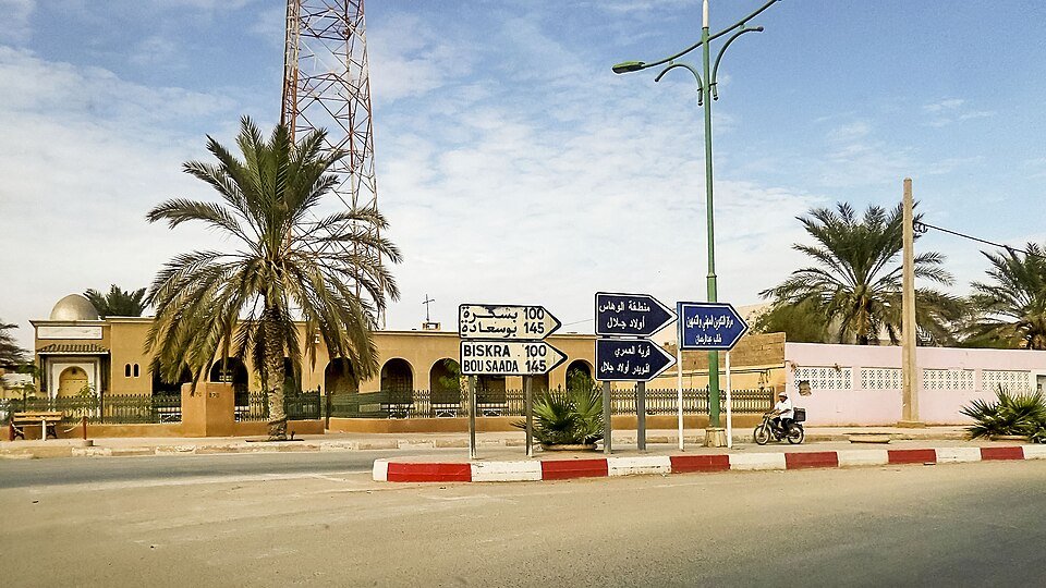 hmdlbbc's tweet photo. مدينة أولاد جلال، الجزائر 🇩🇿 https://t.co/LW5rInL9SY