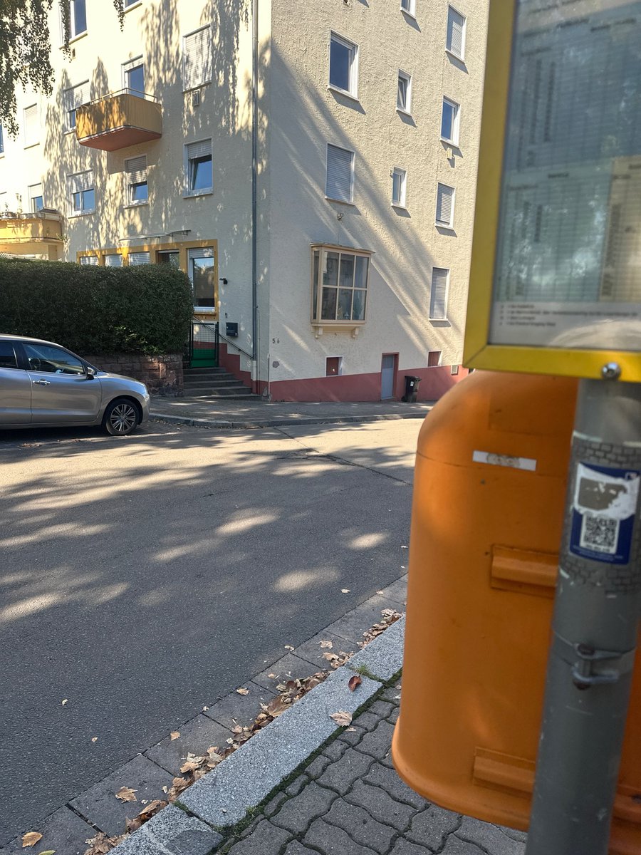m_1ei_'s tweet photo. Сегодня меня ограбил автобус на 6€, у меня все https://t.co/0A0nVrB53T