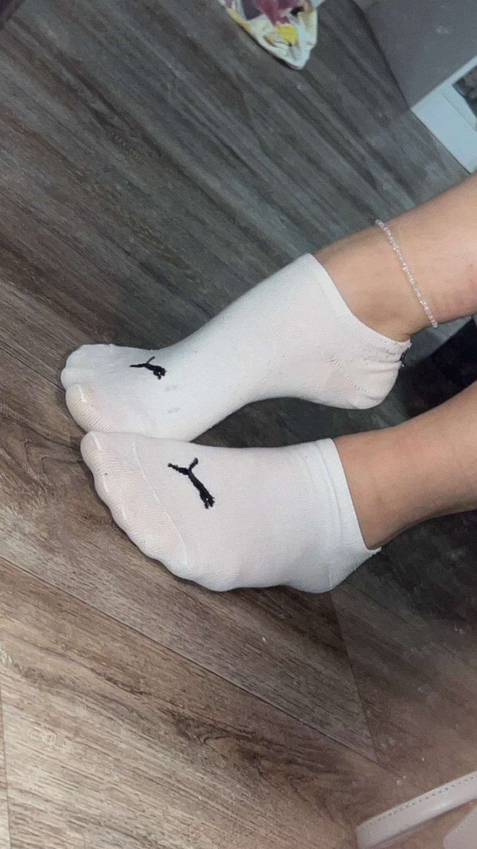Goettinlauraa's tweet photo. Würdest du gerne meine selbsterlebte Cuckold Story hören wie ich sie dir erzähle 🫣😈😋

#losers #worship #Anbetung #assworship #fuss #Füße #Socken #crush #cuckold #loserspay #Deutsch #german #göttin #herrin #onlyfans #balkan #anbeten #teen #findom #femdom #teensocks https://t.co/KZilFJvJyv