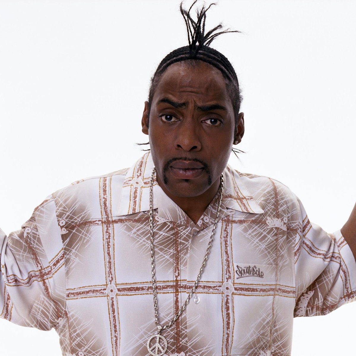 Smooth981FM's tweet photo. #NP Too Hot - @Coolio
on #SmoothDrive981 with @JoyUrueye & @ikennmbah
Listen Live: https://t.co/MN0iYyhDFi
β€ππ€
#Smooth981 #LoveMusic #LoveLife #SmoothFmLagos https://t.co/N5gLoXGVAm