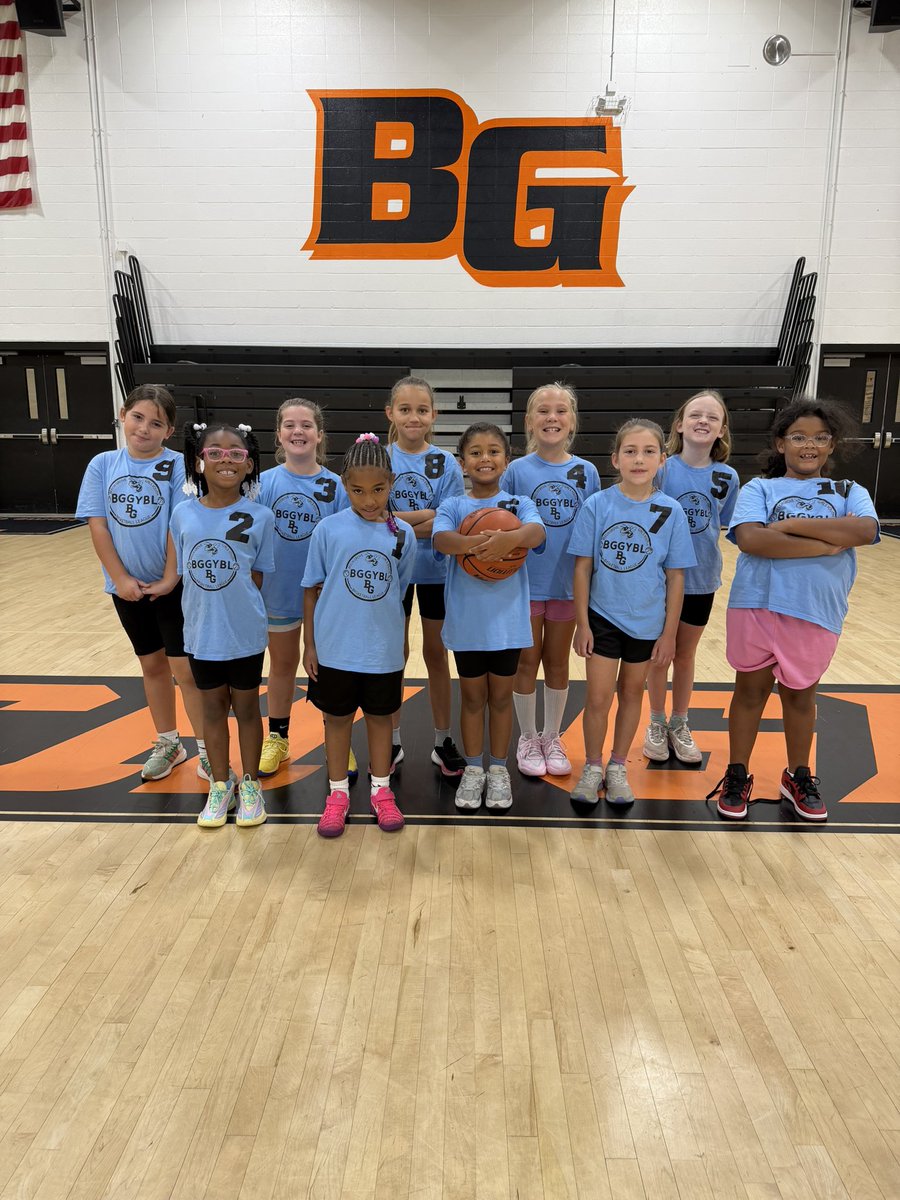 BG_Lady_Hornets's tweet photo. BGGYBL YEAR 3 ✅ 

That’s a wrap on another successful BGGYBL season! So much time, effort, and heart went into making this league happen, and we couldn’t be more proud of what BGGYBL continues to grow into.

Thank you for supporting BGGYBL. Until next time..🏀🧡🖤

@TheHiveBGHS https://t.co/h3McoqBHNb