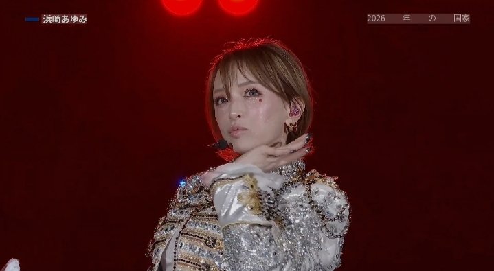 sr2yan's tweet photo. 昨日のエーネのayuが神すぎてずっと夢の中にいるみたい😴💖久々のショートまじ可愛かったなぁ♥���
ずーっとスーパーロングだけど、ここへ来て金髪ショート欲が出ちゃいそう💦冬になるのに😓
あと初見のワンエン、メガネの人メロすぎてハマりそ〜😭💘 新しいドア開きそうだ笑

#anation2026
#浜崎あゆみ https://t.co/ed0POaJ1R2