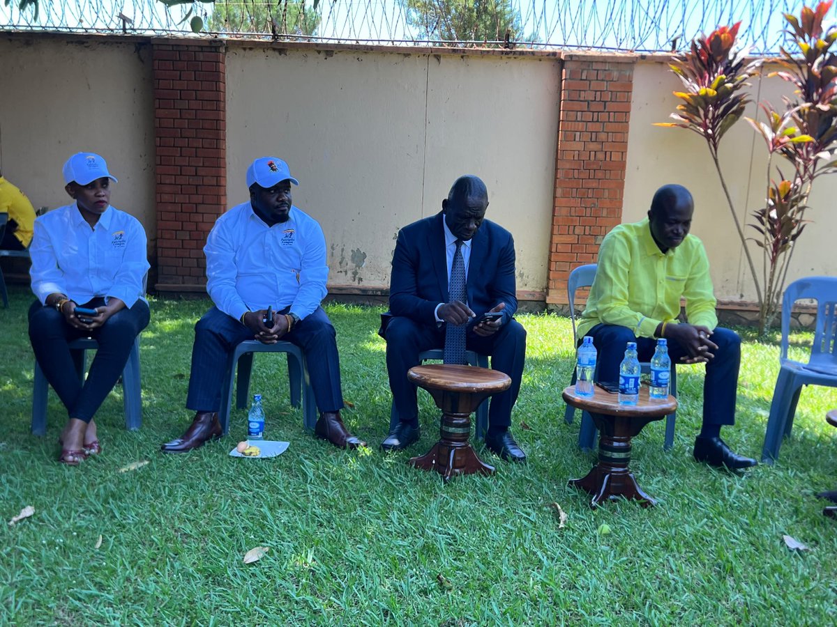 HonAsababrian90's tweet photo. Yesterday, Lango spoke! 🇺🇬 The Lango Sub-Region endorsed General Muhoozi Kainerugaba Museveni, 2031 onwards. Hon. Asaba Brian was in Lira for the occasion. Big thanks to Omutume @DaudiKabanda for making it happen.#PLU juuu.. MKM juuu...
@mkainerugaba @Judith_Mukidi @BagaayaP https://t.co/CXRRG6P95W