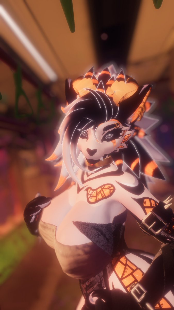 Orange_AmberVR's tweet photo. So, do you like what you see? 🧡 https://t.co/kkoK2ONYMy