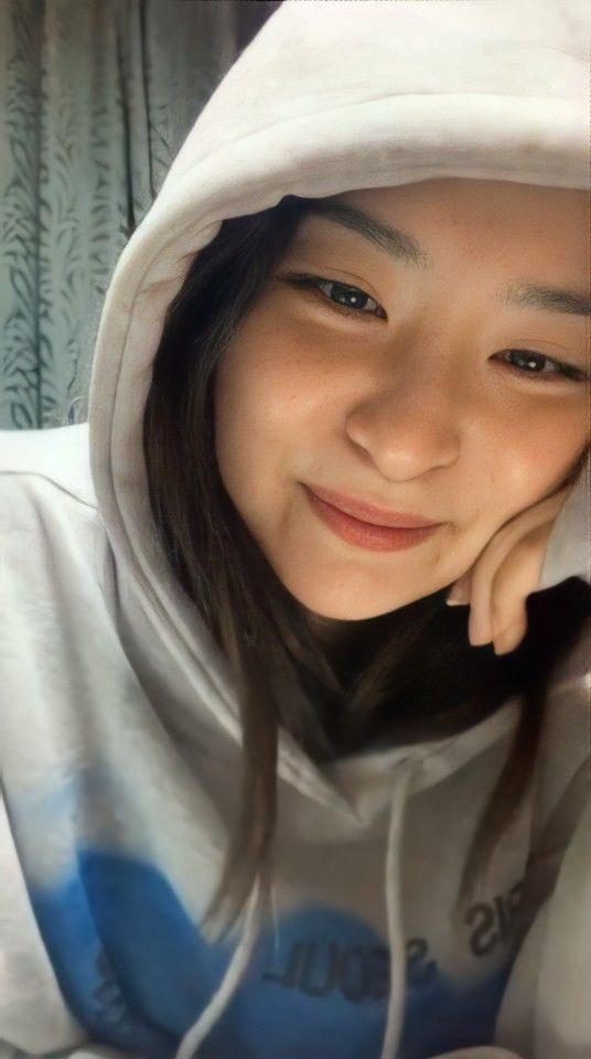 Carstopnvk's tweet photo. Hello everyone 💋 https://t.co/0yIAsyZwCa