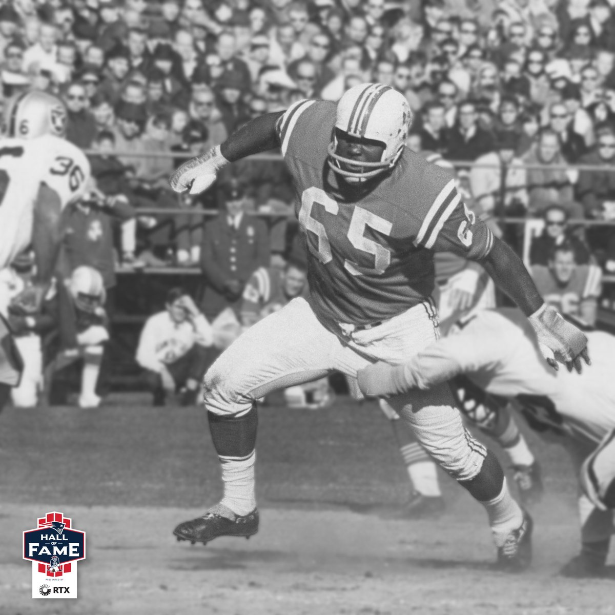 TheHall's tweet photo. #OTD 1961 (65 years ago), the @Patriots acquired Houston Antwine for a 3rd rd pick in the 1962 draft.
Antwine was a key part of the early Patriots defense, had 6 Pro-Bowl appearances and was named to the Pro Football Hall of Fame's All-Time AFL All-Star Team. https://t.co/Rvq5dEDfWl