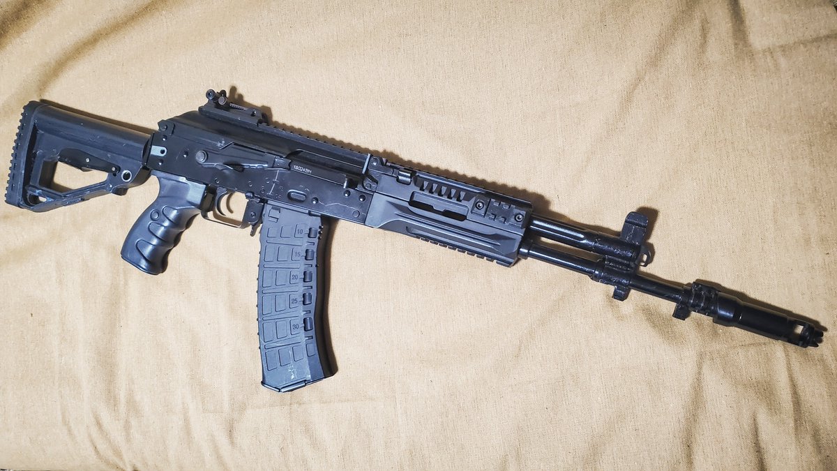 sinano_T's tweet photo. NPO製AK-12
35000円(送別)

97のベーシックカスタムモデルで、ゲートでもマルイ製と遜色なく使用できました。
元箱(状態はよくないのでおまけ程度に)もあります。
貴重なNPO製です。

今週日曜日までに振り込める方は30000円に値下げします。
#ミリタリー物販 https://t.co/VsHffTFYON