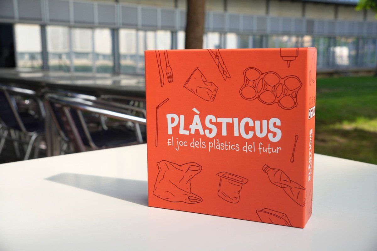 _BIST's tweet photo. 🎲 A team from @ICIQchem has launched a board game called "Plàsticus" to bring research into #SmartPlastics closer to the public

The game is now being distributed to educational centres across Catalonia

#ScienceOutreach #BISTCommunity @fcri_cat

🔗 https://t.co/mruFUeBAwM https://t.co/kEyhDxjOhJ