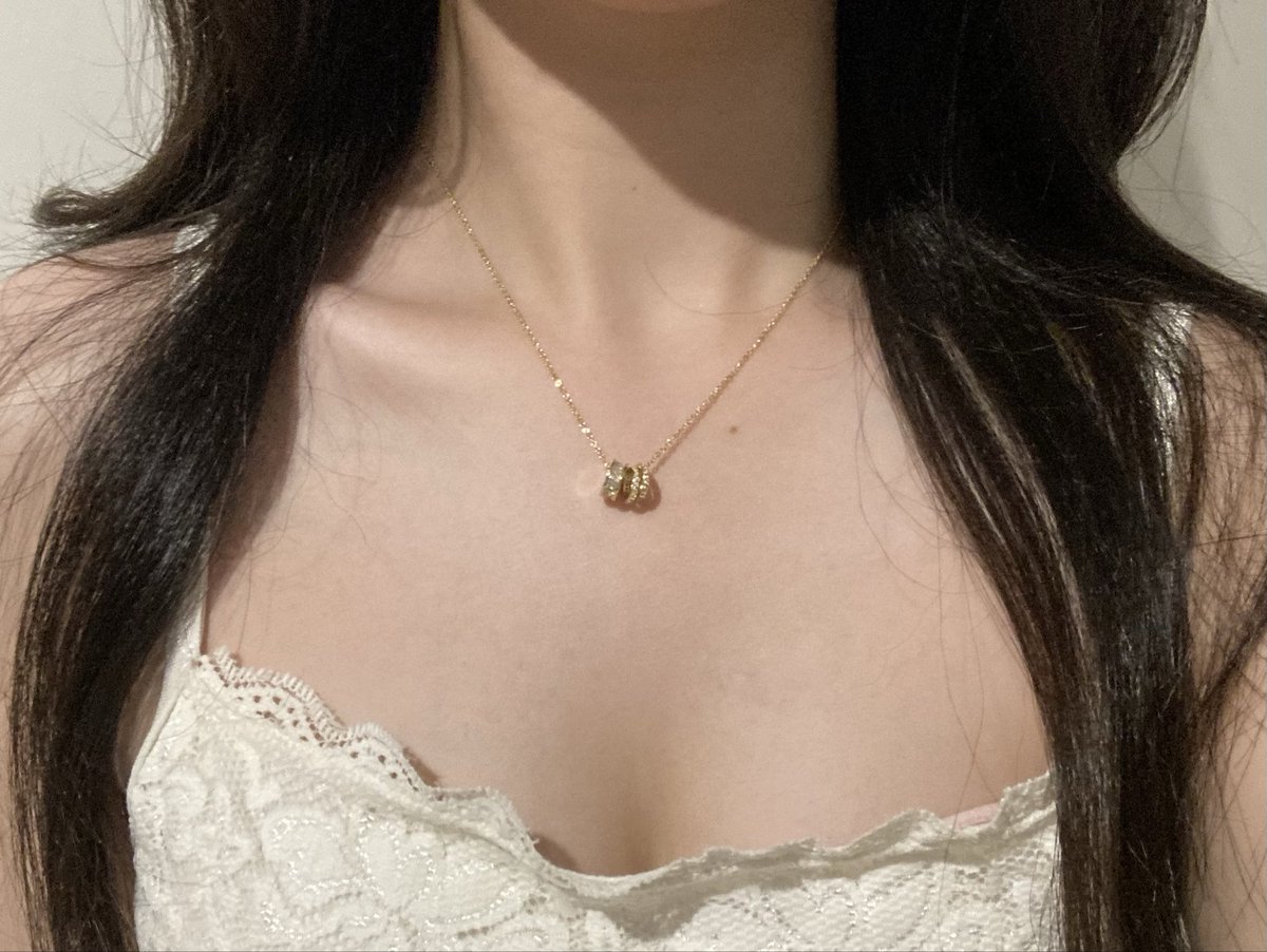 hellosunshinecq's tweet photo. ส่งต่อ socrush.bkk 
รุ่น TWINKIE necklace สี gold ˚⁎⁺˳✧༚
สภาพนางฟ้าแทบไม่ได้ใส่ กันน้ำ ไม่ลอกไม่ดำไม่หมอง

250 รส. https://t.co/YUhGGPcbAY