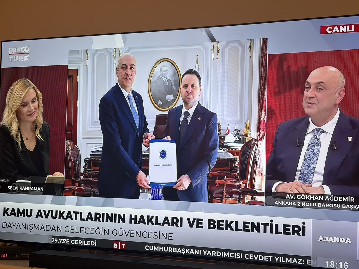 HBHimoglu's tweet photo. Kamu avukatlarının özlük hakları ile alakalı 2 yıl boyunca verilen emekler neticesinde çalışmalarımız meyvelerini vermeye başlamıştır. Adalet Bakanımıza baromuzun bu konudaki çalişmaları ve çözüm öneleri sunulmuştur. Son derece önemli bir konu🙏🏻

#SözünüTutanYolaDevamEder
@gokhanagdemir