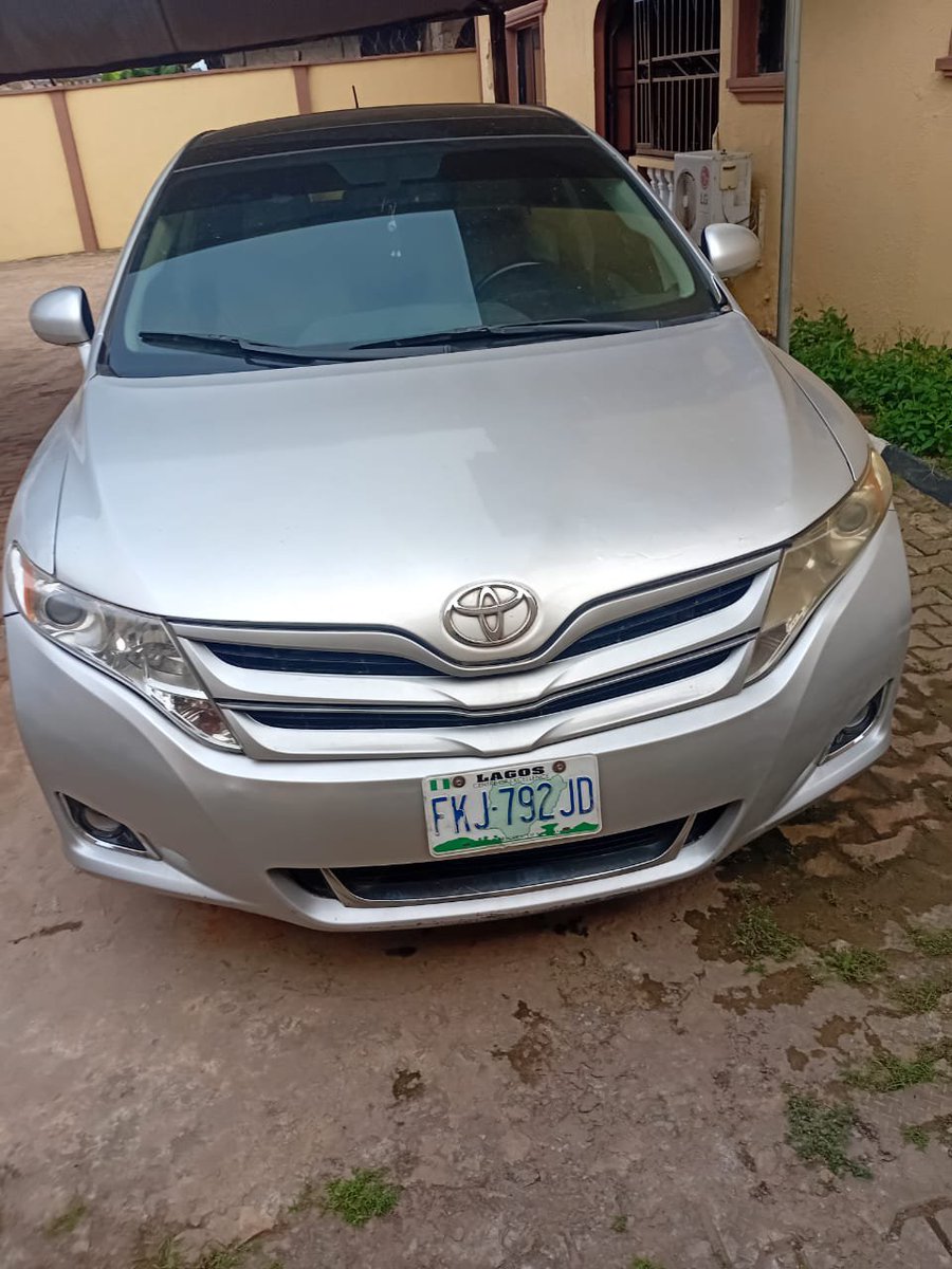 hillsdavid04's tweet photo. DISTRESS 📍🔥🚗

Clean and well used registered 2011 
Toyota Venza 
V6 engine
Pano roof 
thumbstart buy and drive, 
nothing to fix
 
N7.3m settle 200k
Location📍ABORU IPAJA

#distresssales https://t.co/K9vWsSGme4