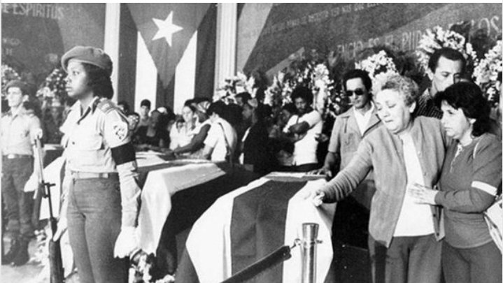 DrMtnezBlanco's tweet photo. #TenemosMemoria 
El 6 de octubre se conmemoran el 50 años del horrendo sabotaje terrorista, la explosión en pleno vuelo de un avión de Cubana de Aviación con 73 personas a bordo. Desde entonces el enérgico y viríl pueblo de Cuba llora en Luto eterno y clama justicia
#CubaVencerá https://t.co/Aw8XQNyLCq