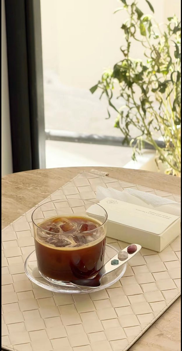 soul96__'s tweet photo. a date with myself🤍 https://t.co/B1M7nTXq32
