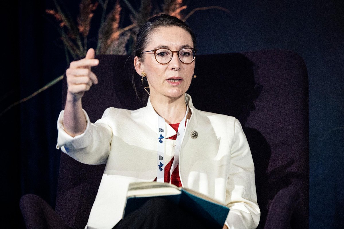 gmfus's tweet photo. 🇪🇺🇺🇸 GMF’s @ClaudMajor joined the @HelSecForum this weekend to explore the deterrence, defense, leadership, and power dynamics shaping Europe’s evolving security strategy.

Reflecting on a future in which Europe assumes greater responsibility for its own security, Major noted: “Europeans will be worse off because with a big political, military, nuclear, strategic ally we are stronger...the DNA of European defense is deeply American, so we have to change our DNA.”

🔗 Watch the panel: https://t.co/C1FjMZLHan
