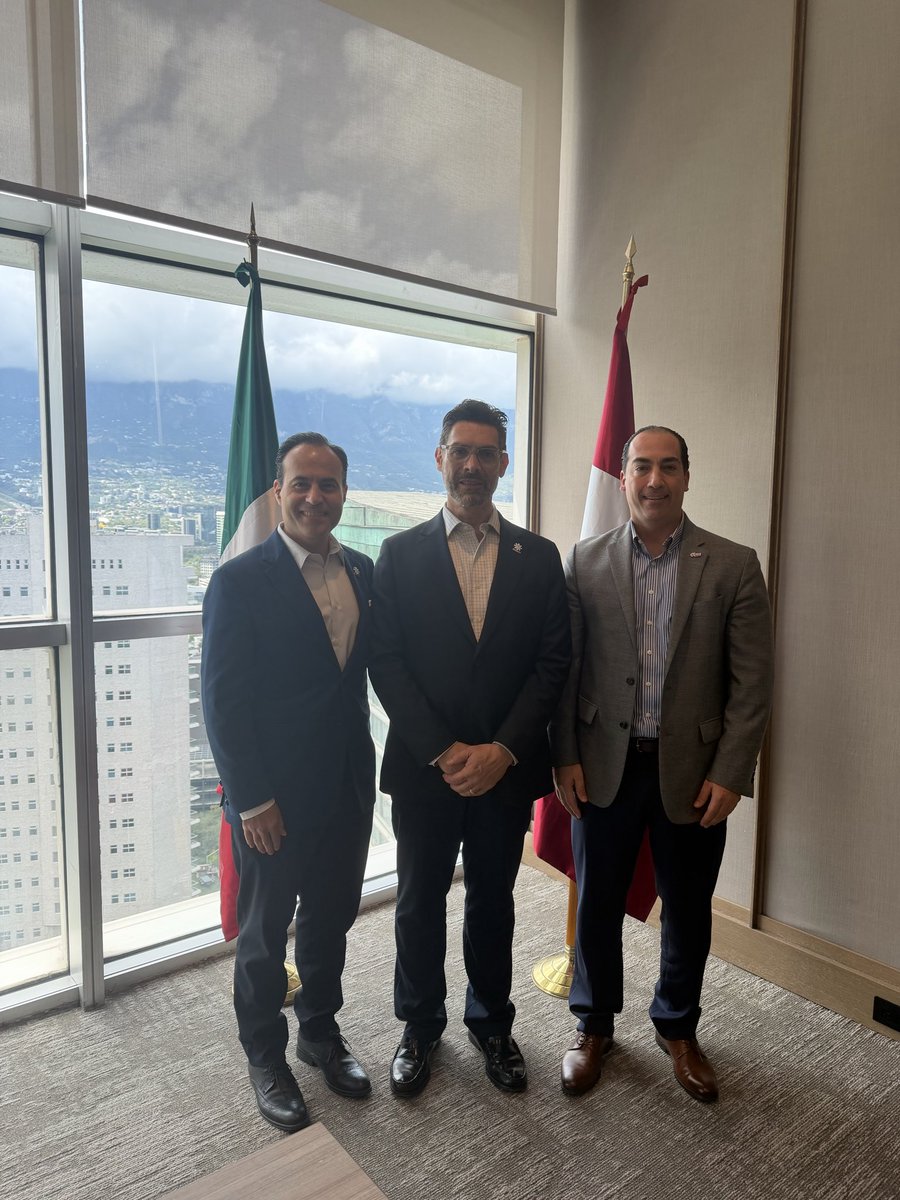 anfranzal's tweet photo. Excelente evento de la @canchammty sobre oportunidades comerciales, inversión y de conectividad que ofrece Winnipeg, Manitoba.
Gracias Martha Monge y Jorge Arrambide.
Cesar Bueno felicidades por tu presentación y encantados de seguir explorando oportunidades con COMCE Noreste. https://t.co/N7pCTKhXl2