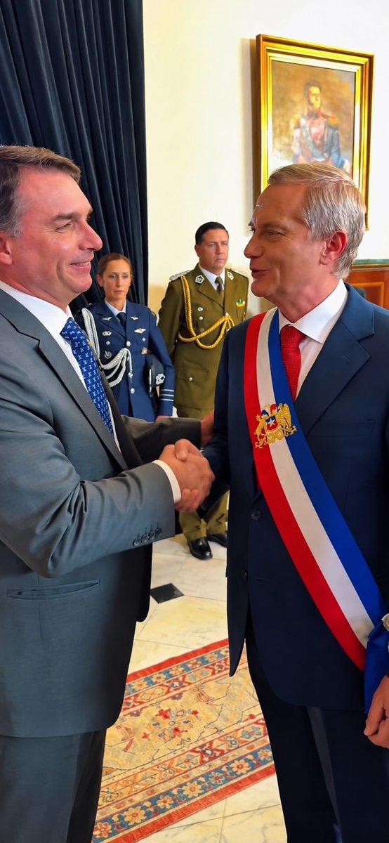 patriota_1972's tweet photo. Se vienen buenos tiempos en la región 💪🇨🇱🇧🇷
Estás de acuerdo ❓️
Responde 
A. Absolutamente 
B. No https://t.co/3pGXXc48xt