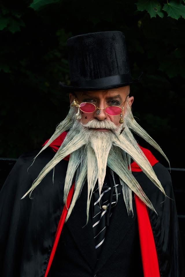 MarkTheModel's tweet photo. ‘THE HERO SHOT Jack the Ripper’
Photographer Paul Reeves - Photography https://t.co/mKzIBLNOCR
Wardrobe Exile Vintage
Shoes Prada haute couture.
#jacktheripper #hautecouture #cosplay #operacape #cape #beard #beardissues #beardstyle #actorslife #spooky #vintage #vintagemenswear #goth #victorian #victorianmen #unsolvedcrimes #whowasjacktheripper #steampunk #steampunkmen #steampunkglasses