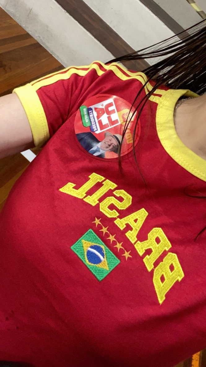tearspjk's tweet photo. @sganfode SULISTAS COM LULA https://t.co/XXu0P5Mb4Q