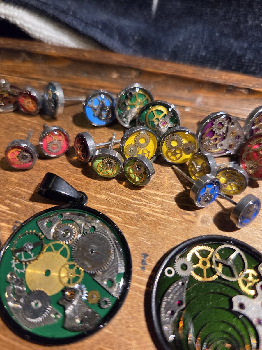 nine_five_pm's tweet photo. クロポアを一生懸命作りました https://t.co/qefdw7sDEj