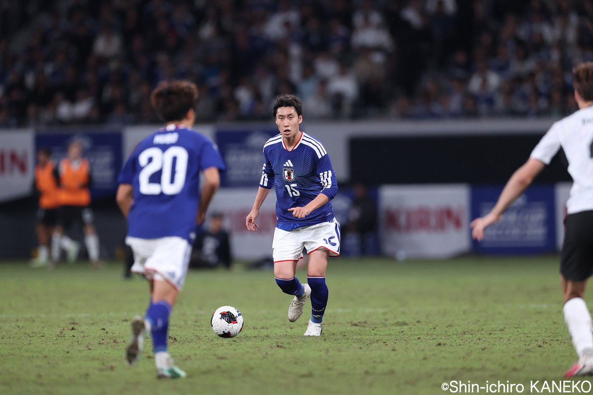 SoccerKingJP's tweet photo. 最強のふたり👬🤝 #鎌田大地 #佐野海舟

📸兼子愼一郎 https://t.co/qlnZ47TM0e