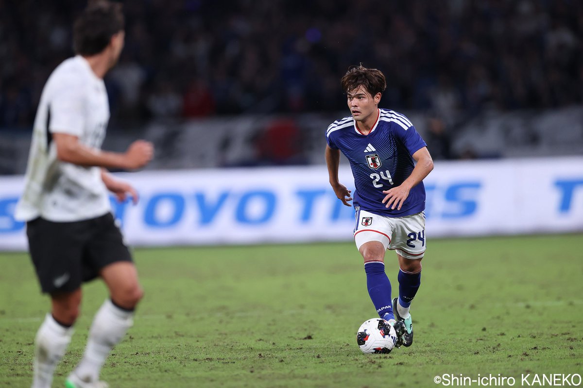 SoccerKingJP's tweet photo. 最強のふたり👬🤝 #鎌田大地 #佐野海舟

📸兼子愼一郎 https://t.co/qlnZ47TM0e