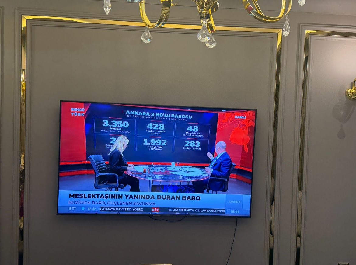 rabiyovic's tweet photo. Cezaevi servislerinden yenilenen baro odalarına kadar, sahada hayatımızı doğrudan kolaylaştıran her emek için teşekkürler. #SözünüTutanYolaDevamEder https://t.co/i8IMW2DhlS